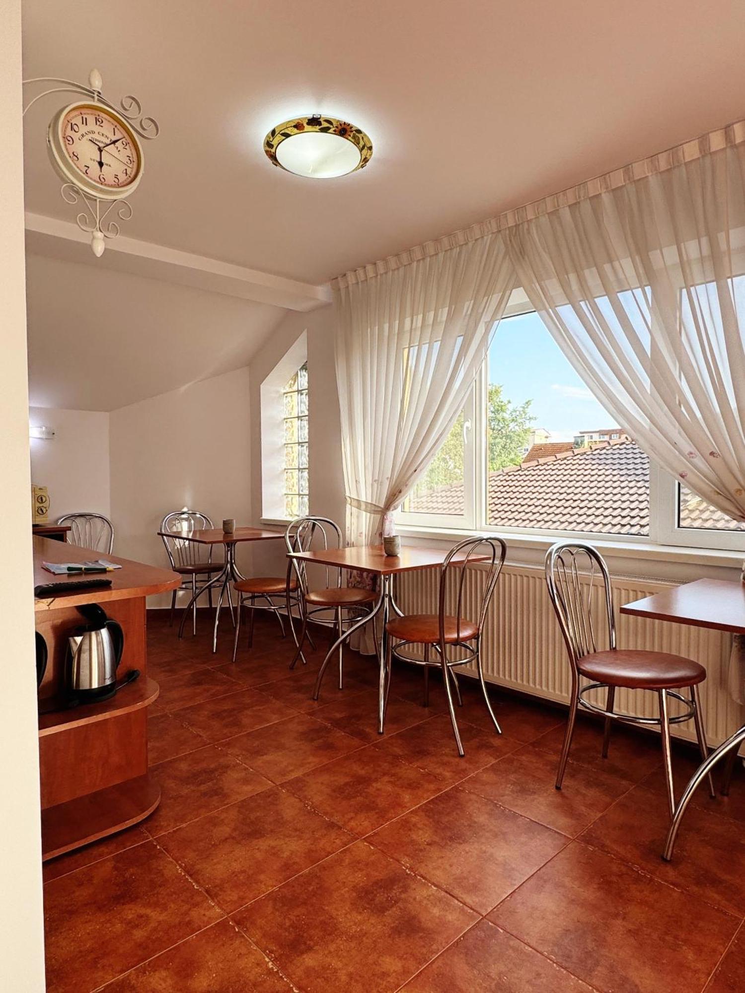 Hotel Carpathian Newstar à Sibiu Extérieur photo
