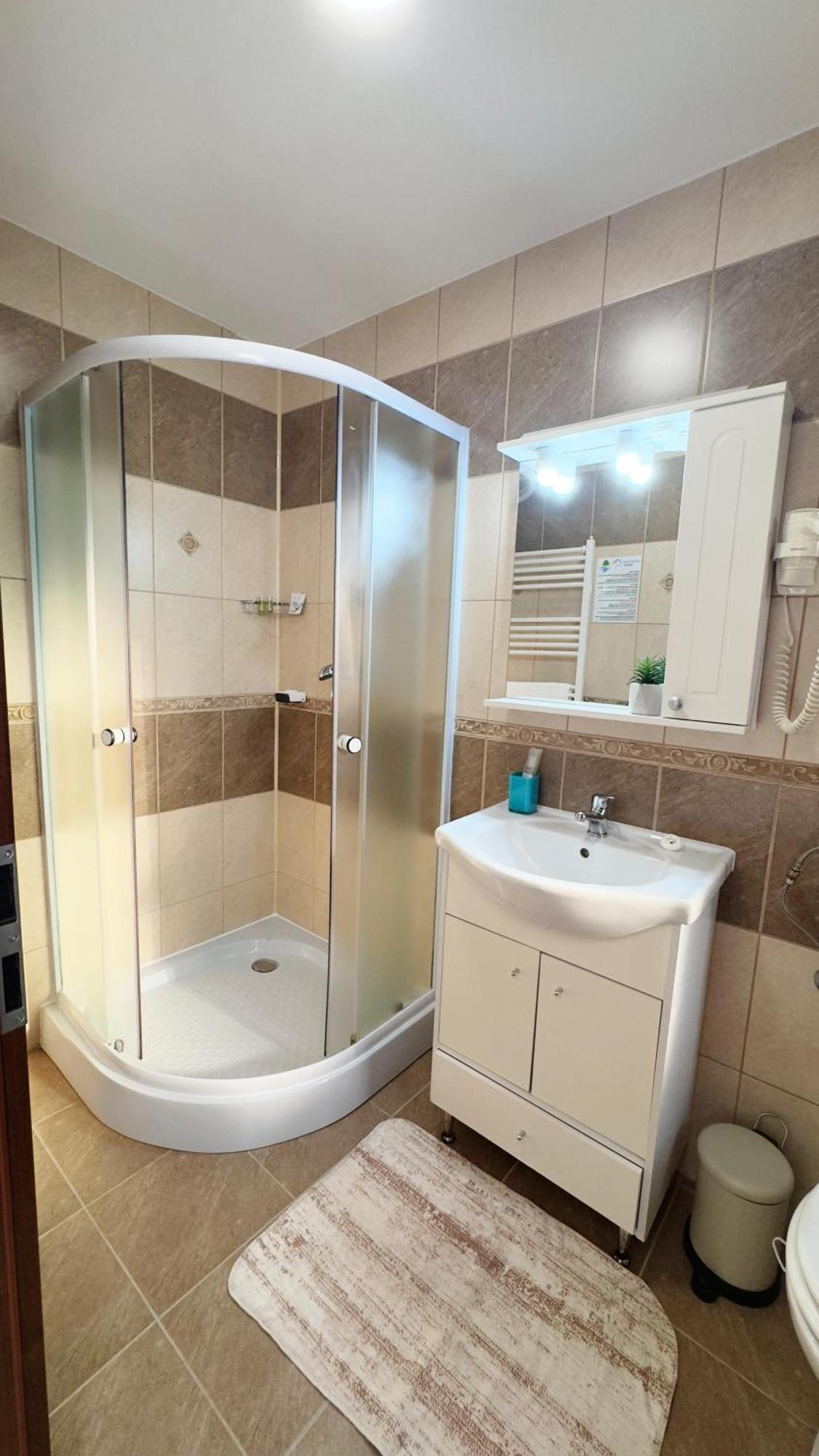Hotel Carpathian Newstar à Sibiu Extérieur photo